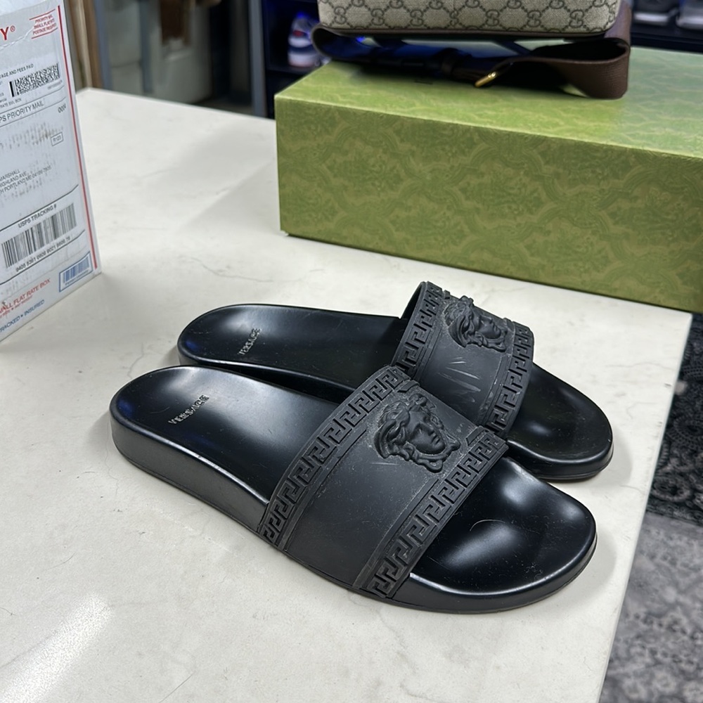 Versace Pool Slides - Picture 2 of 5